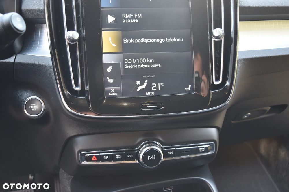 Volvo XC 40 T5 AWD Geartronic Momentum Pro - 10