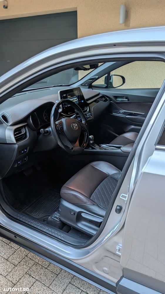 Toyota C-HR 1.8 HSD 4x2 CVT C-lassy LED - 3