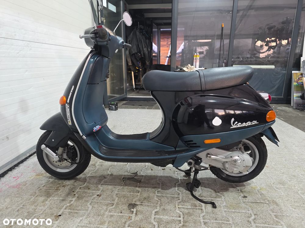 Piaggio Vespa - 18
