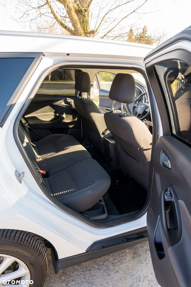 Ford Focus 1.0 EcoBoost Titanium - 10