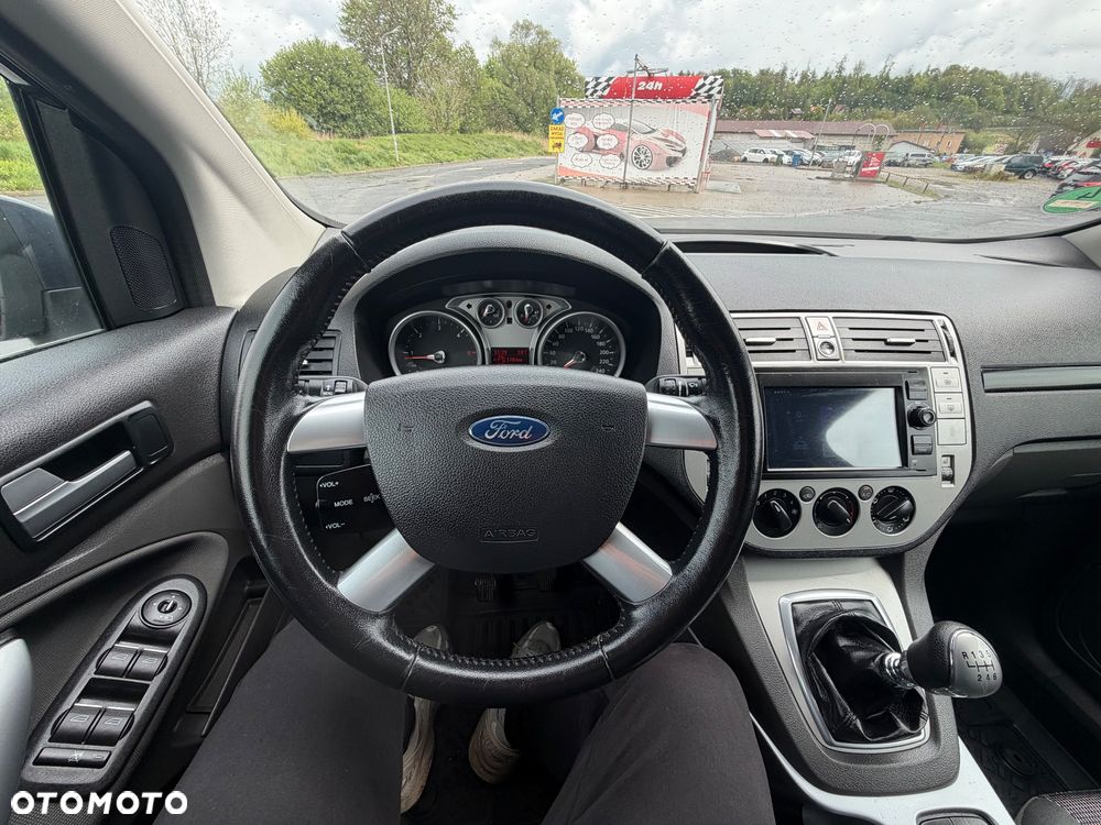 Ford Kuga 2.0 TDCi 4x4 Titanium - 20