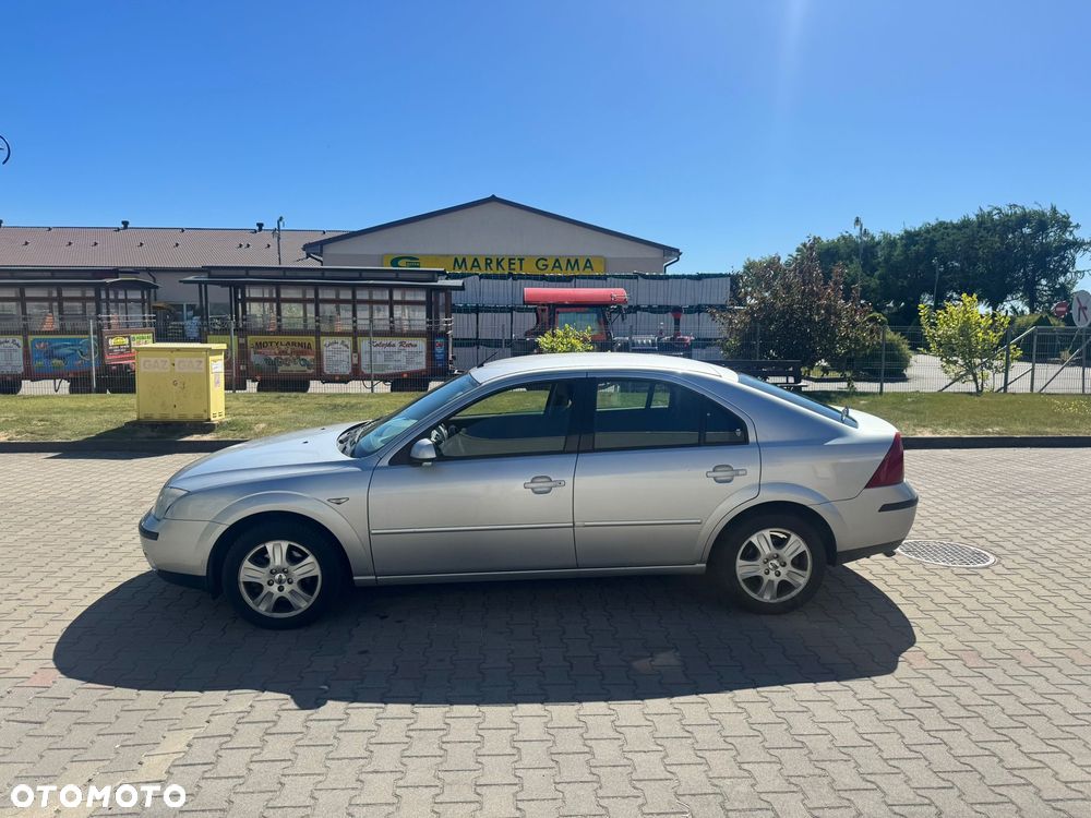 Ford Mondeo 1.8 Ghia - 2