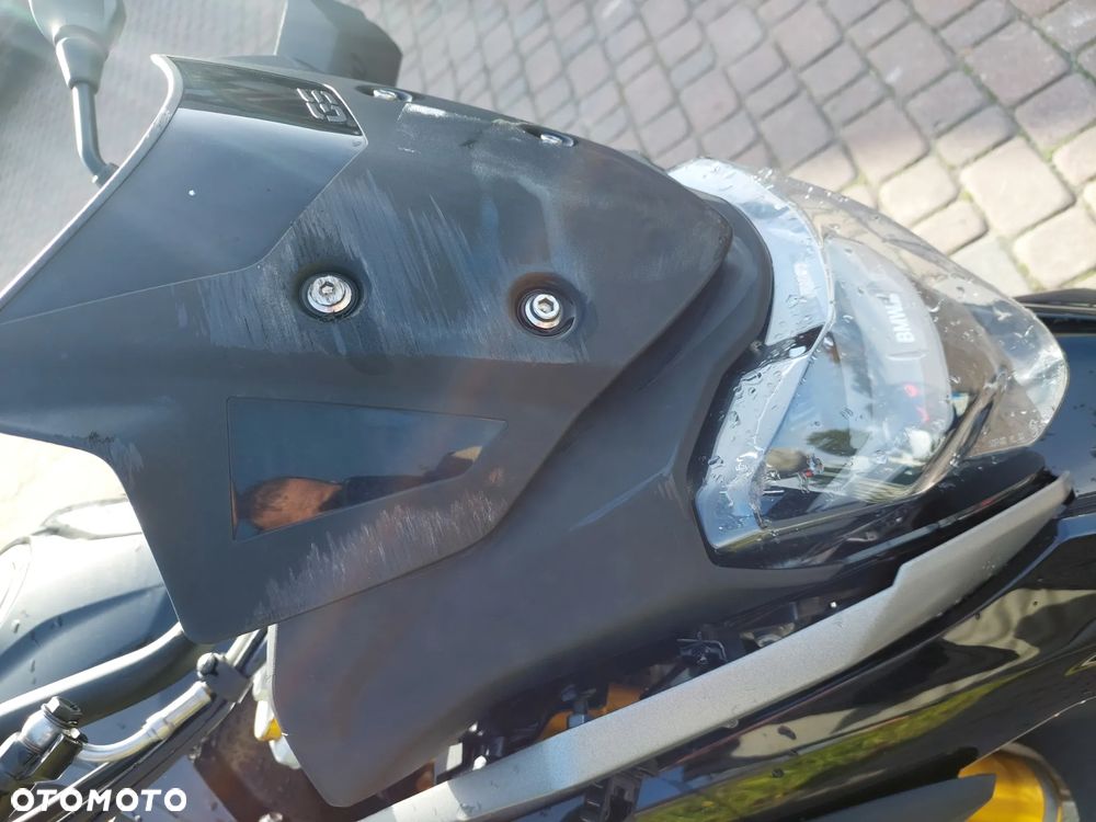BMW G - 11