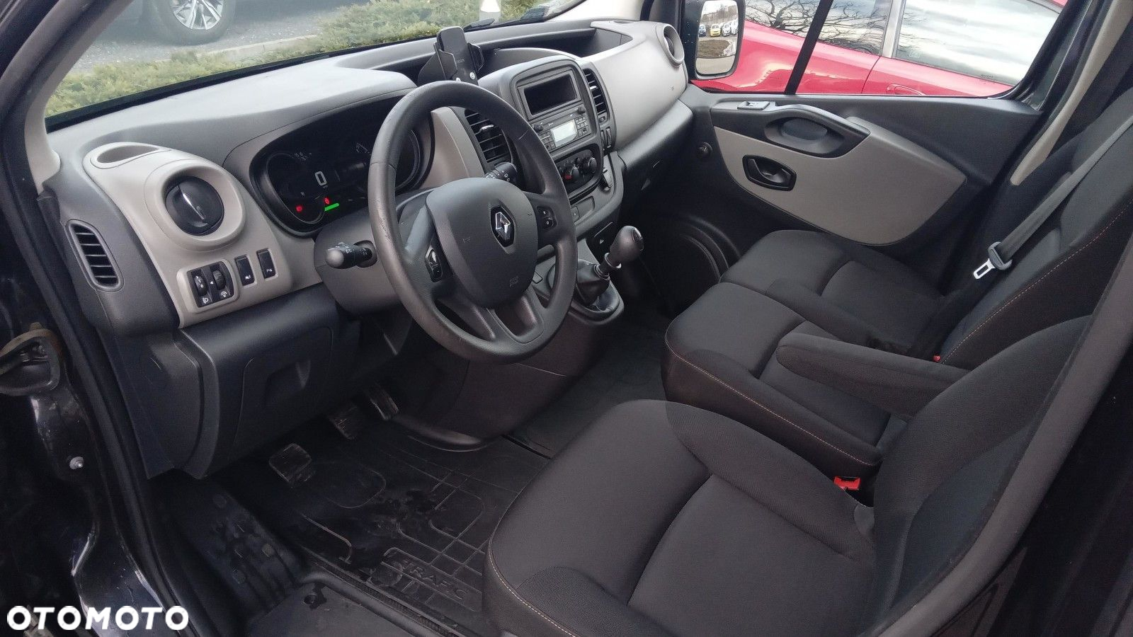 Renault Trafic - 13