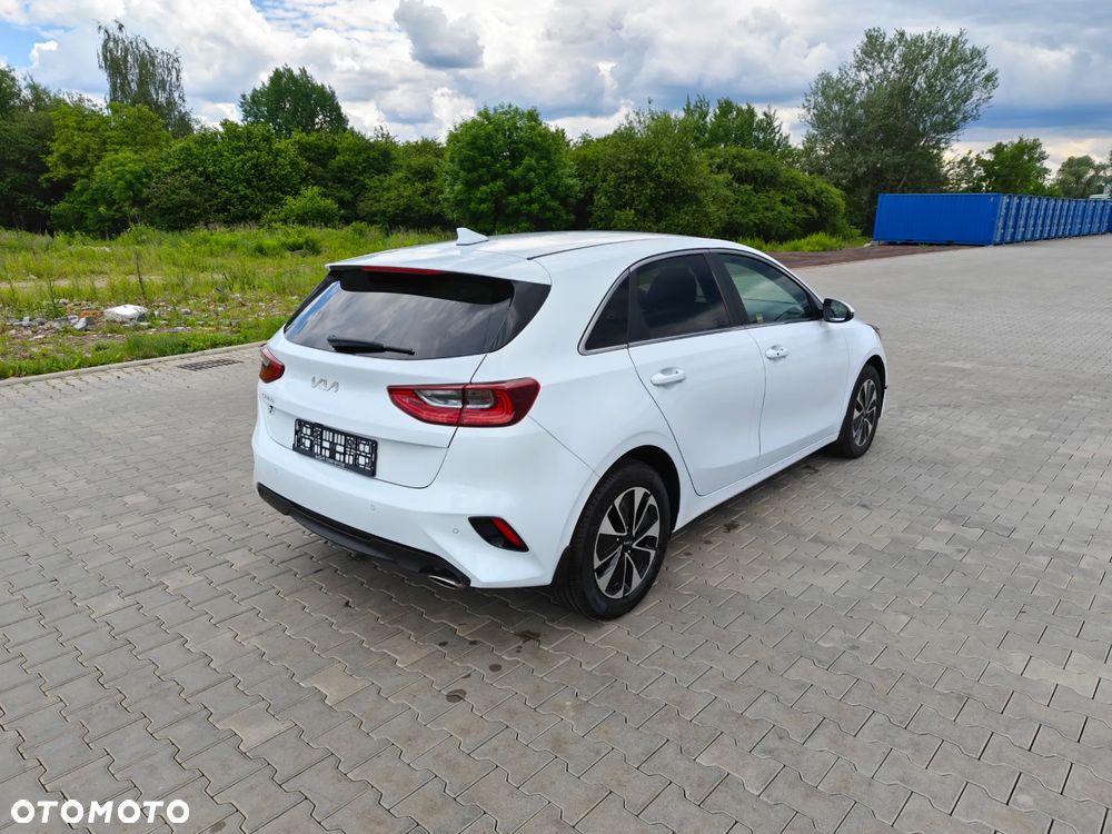 Kia Ceed 1.5 T-GDI Tribute DCT - 4
