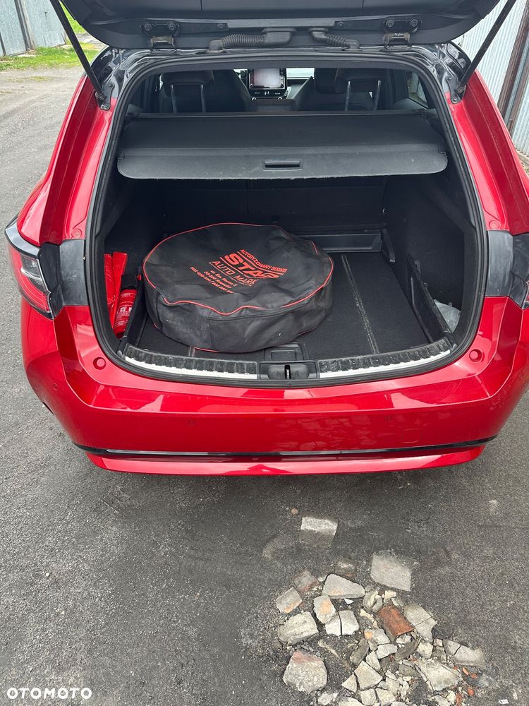 Toyota Corolla 1.8 Hybrid Selection - 14