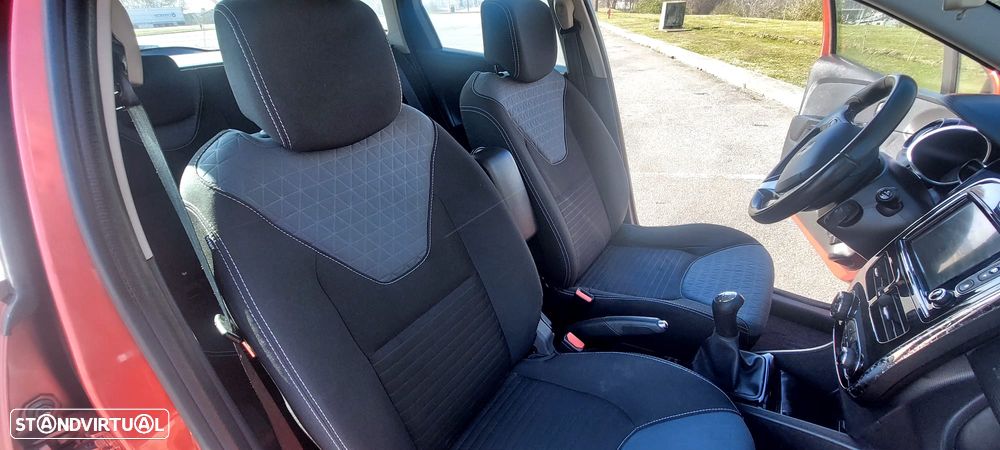 Renault Clio Sport Tourer Energy dCi 90 Start & Stop Dynamique - 14