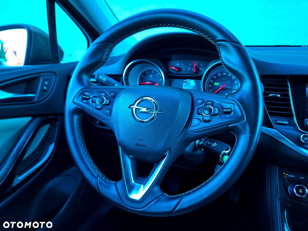 Opel Astra 1.4 Turbo Innovation - 37