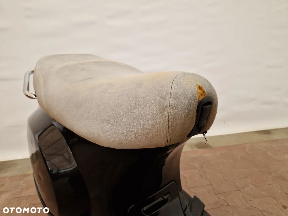 Piaggio Vespa - 17