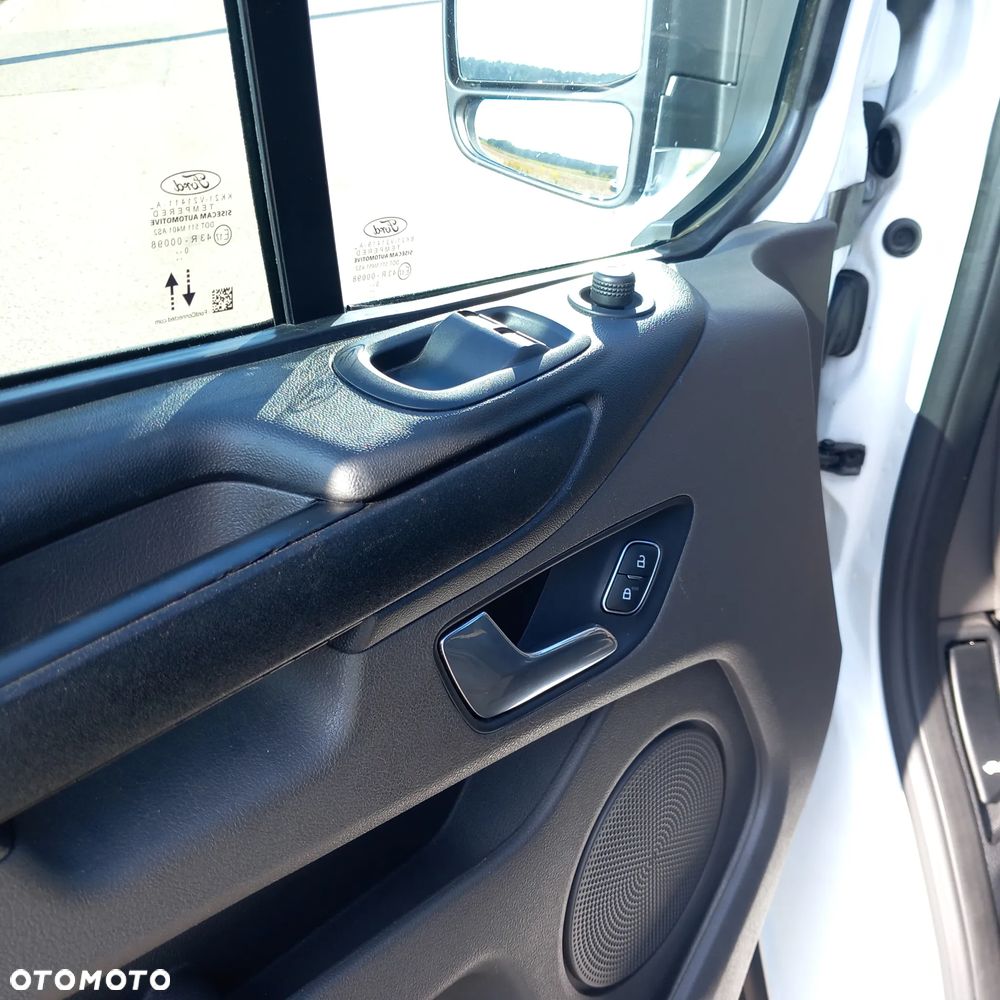 Ford Transit Custom Kombi 320 L2H1 Trend - 24