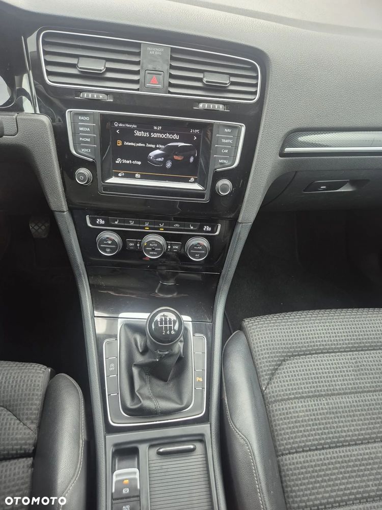 Volkswagen Golf 1.2 TSI Highline - 18