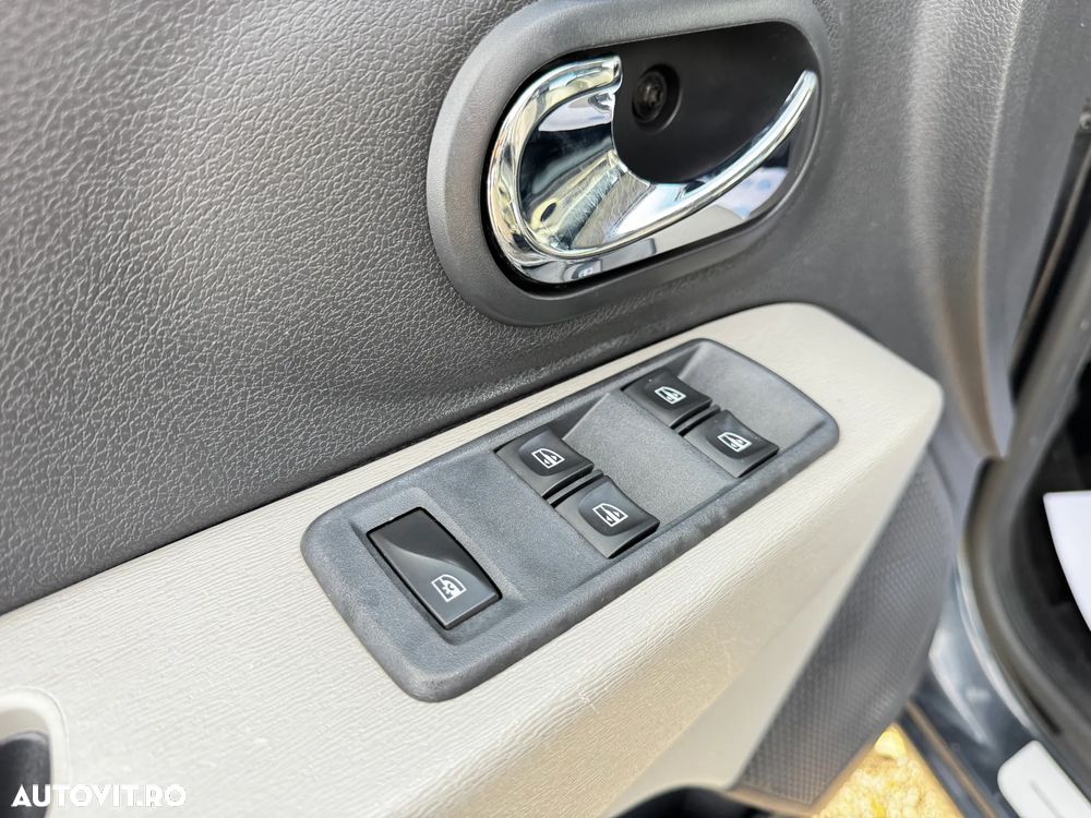 Dacia Lodgy dCi 110 Laureate - 13