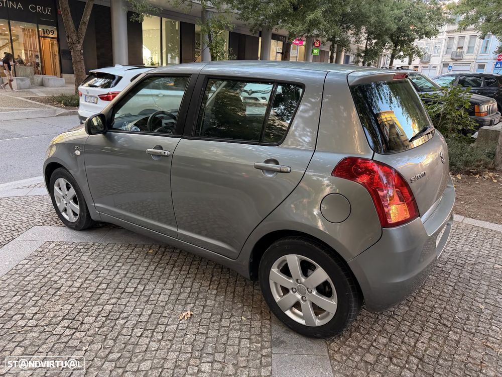 Suzuki Swift 1.3 DDiS Quiksilver - 3