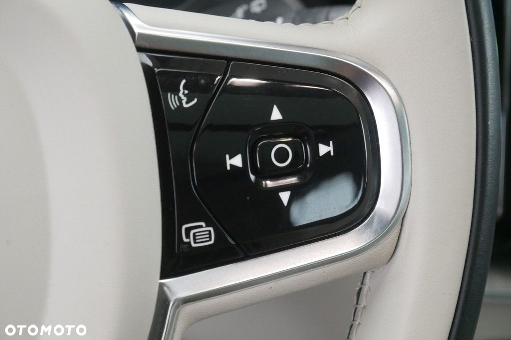 Volvo XC 60 - 26