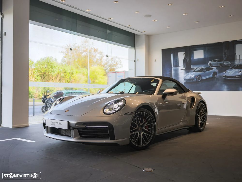 Porsche 911 (992) Turbo PDK - 12