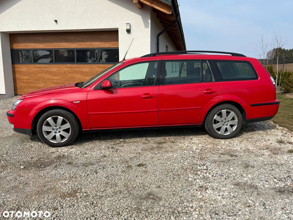Ford Mondeo 2.0 TDCI DPF Ambiente - 2
