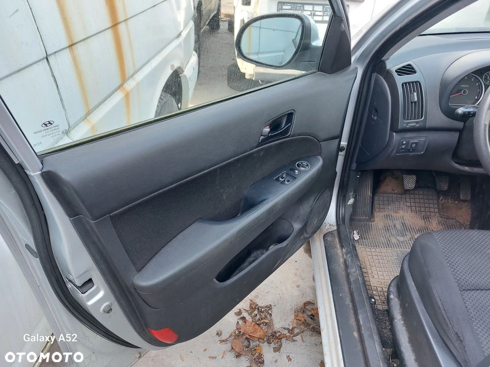 Maska HYUNDAI i30 1,4B 09R. lampy,drzwi,klapa...... - 7