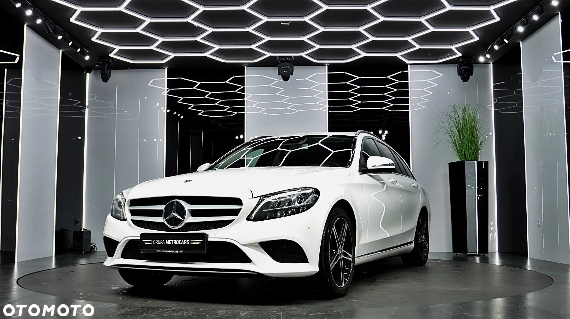 Mercedes-Benz Klasa C 200 d 9G-TRONIC - 2