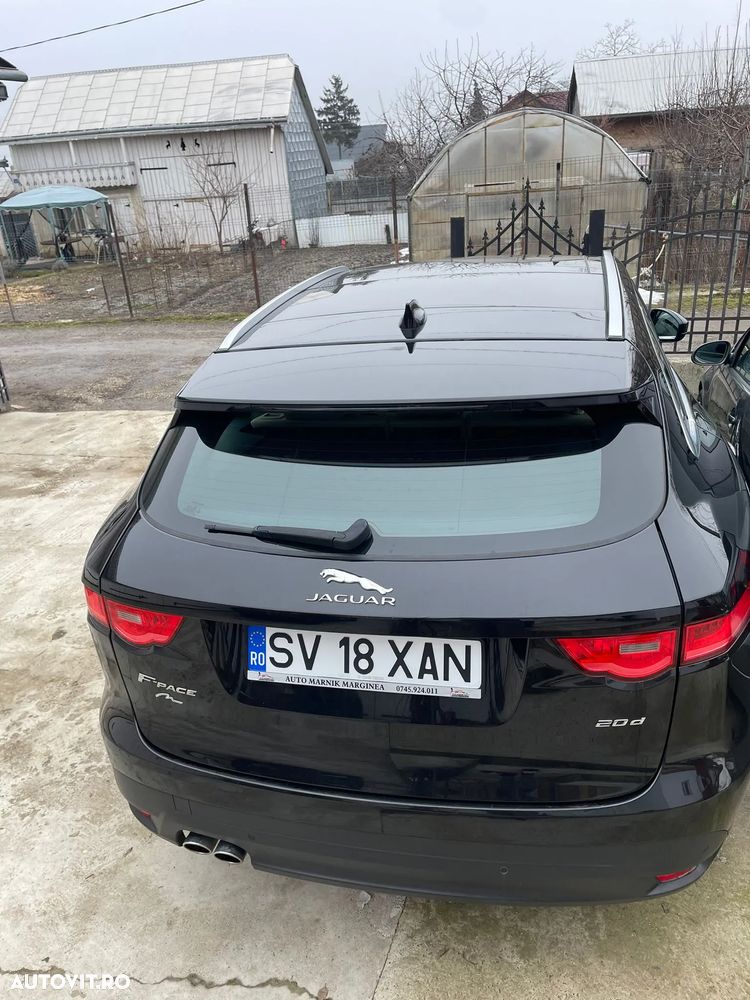 Jaguar F-Pace 20d R-Sport - 24
