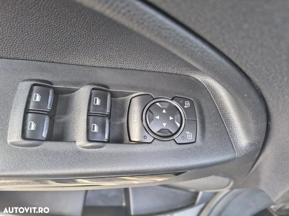 Ford EcoSport 1.0 EcoBoost ST-Line - 14