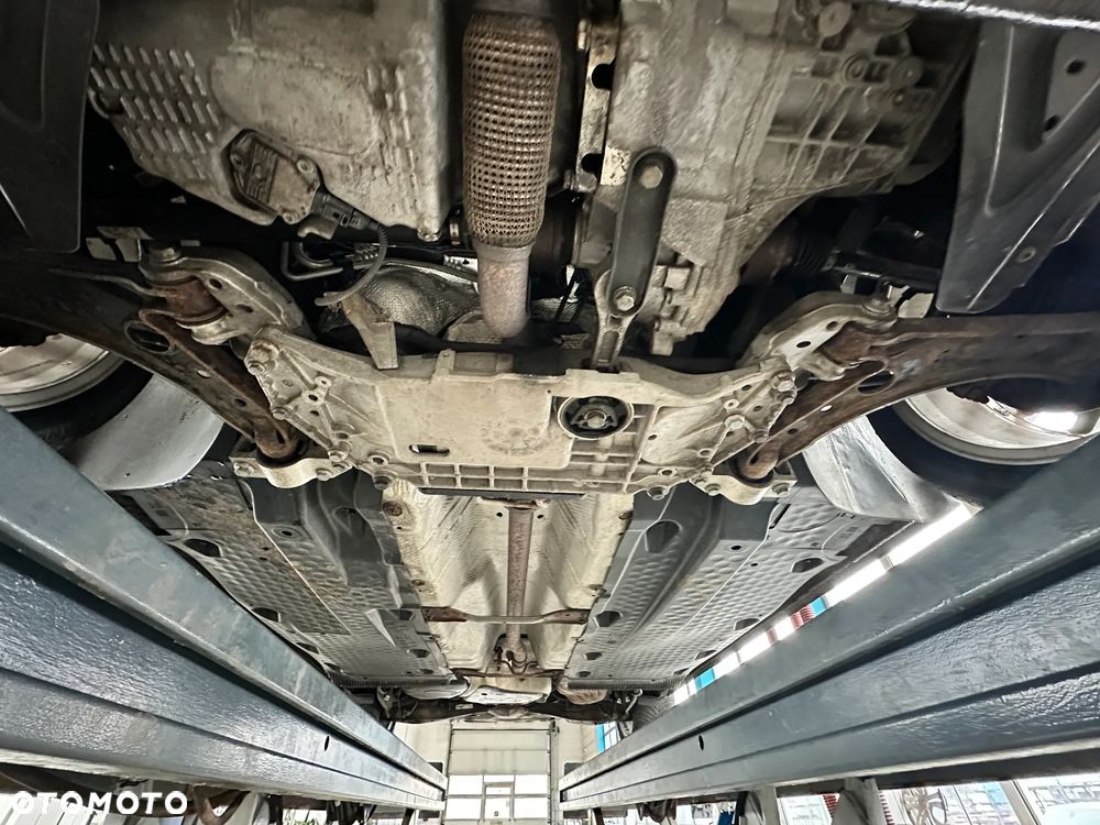 Volkswagen Golf 1.4 TSI Style - 31