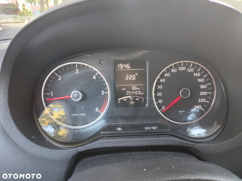 Volkswagen Polo 1.6 TDI DPF BlueMot Comfortline - 13