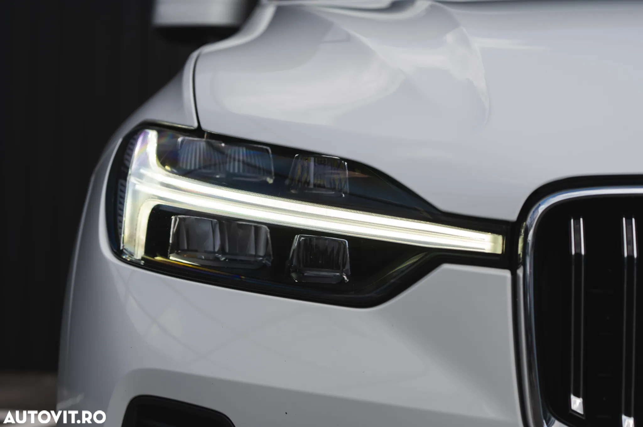 Volvo XC 60 T6 AWD Recharge Geartronic Inscription - 11