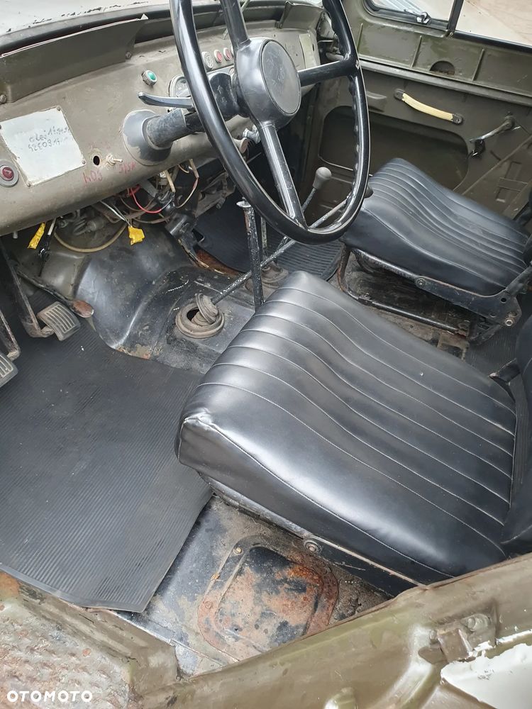 Uaz 469 B - 15