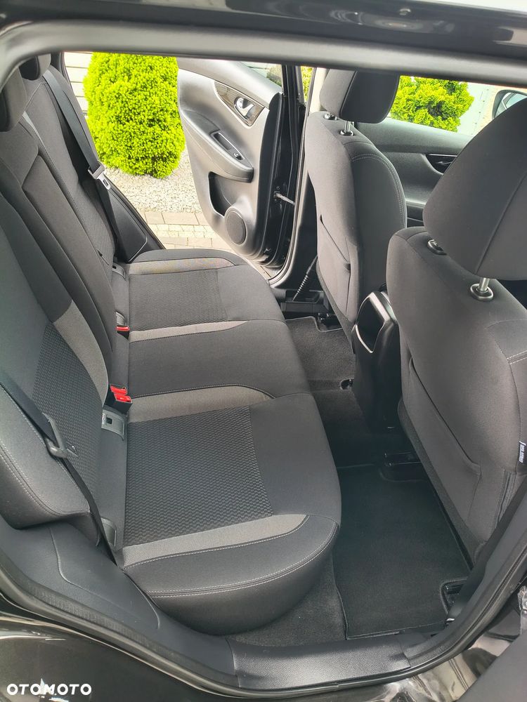 Nissan Qashqai 1.3 DIG-T N-Connecta EU6d - 13