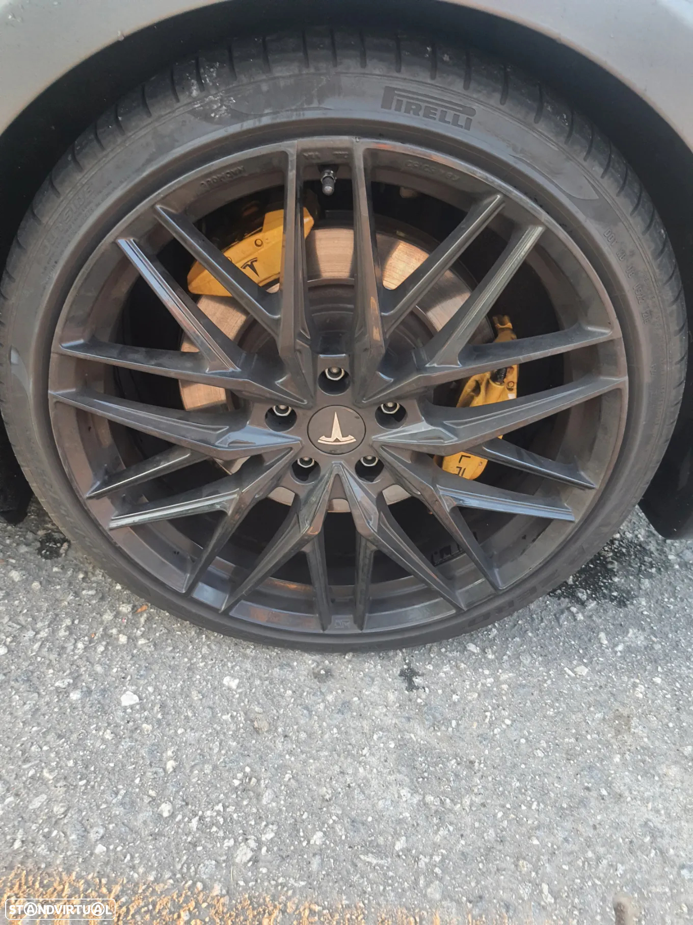 Tesla Model S 85D - 4