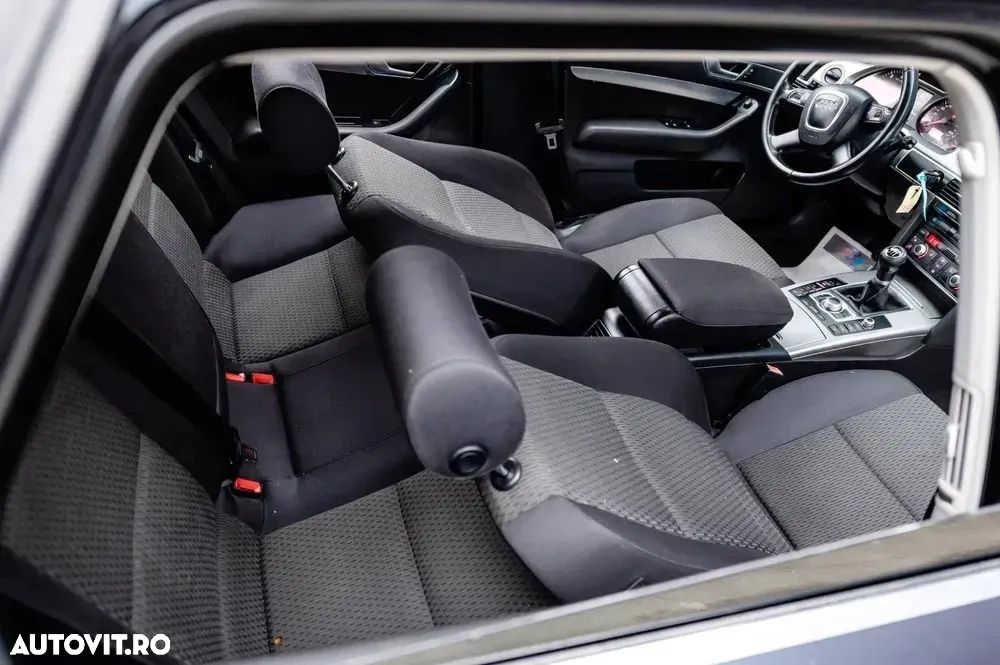 Audi A6 2.0 TDI DPF Avant - 14