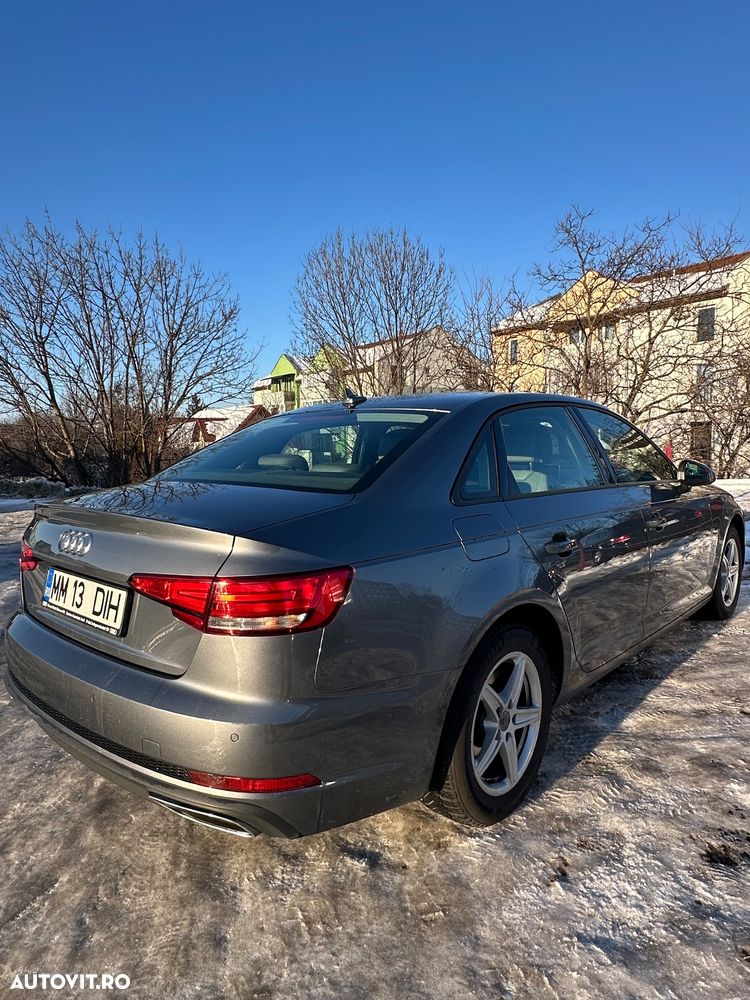 Audi A4 2.0 TDI S tronic - 13