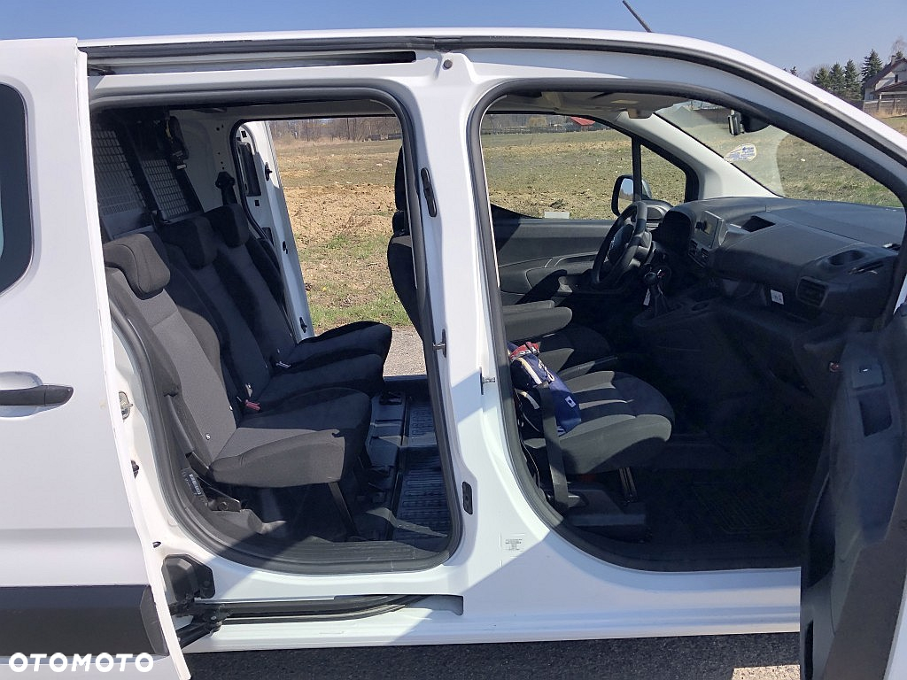 Toyota Proace City 1.5 D-4D Long 2,3t Active (bryg.) - 15