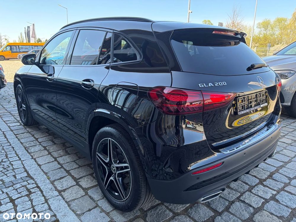 Mercedes-Benz GLA 200 mHEV AMG Line 7G-DCT - 6