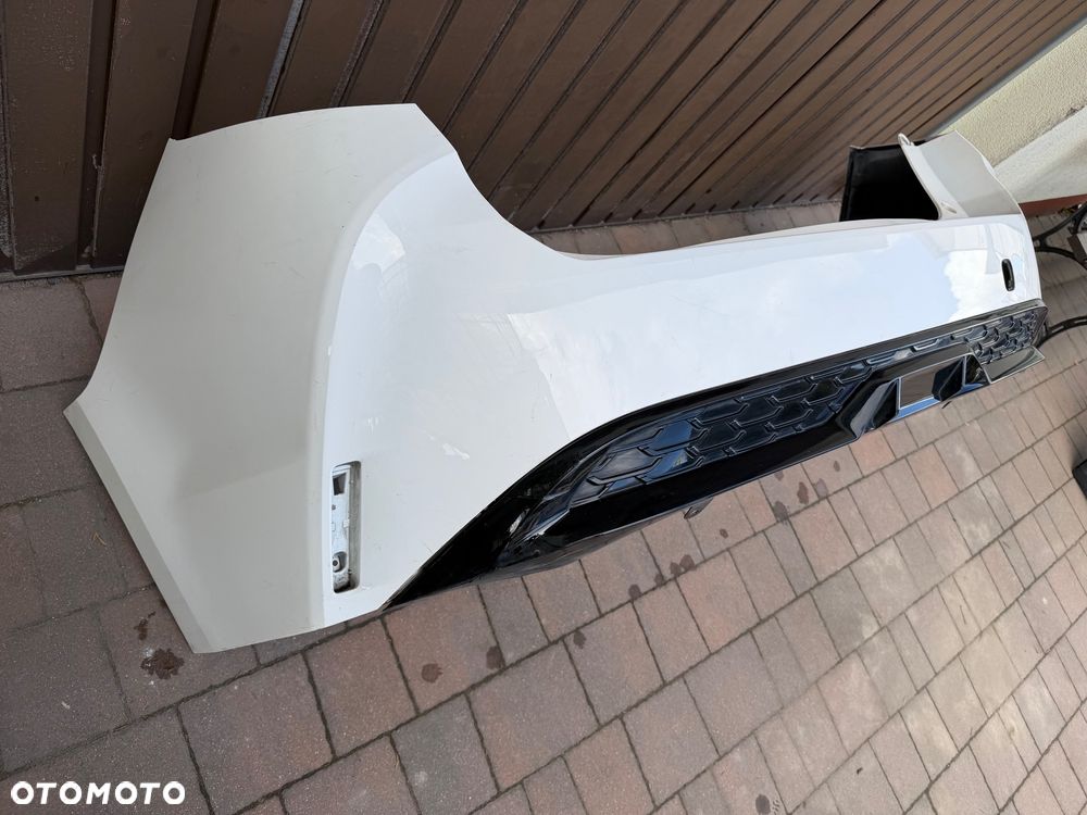zderzak tylny TOYOTA COROLLA E21 GR KOMBI tył SPORT - 2