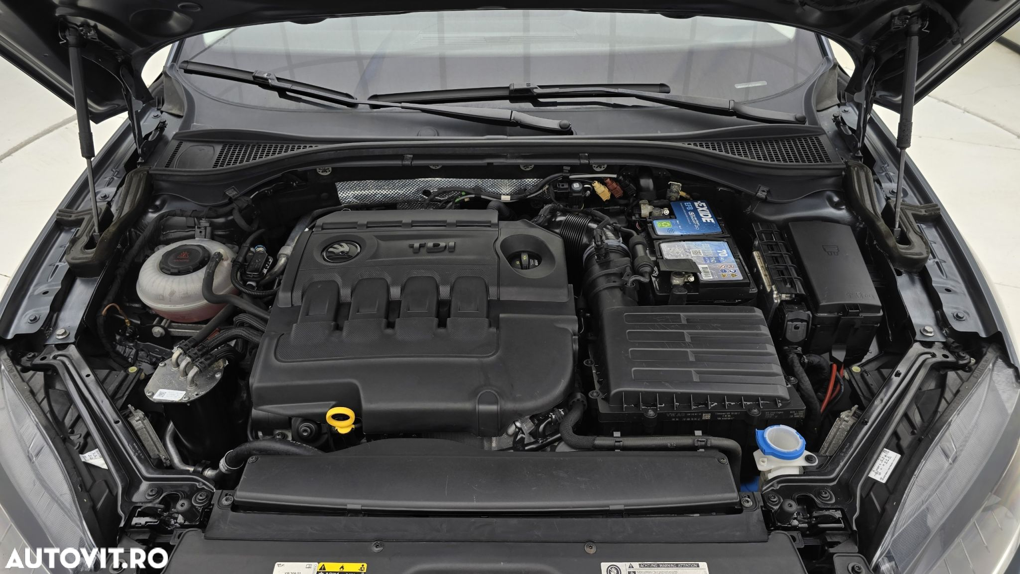 Skoda Superb 2.0 TDI DSG Ambition - 24