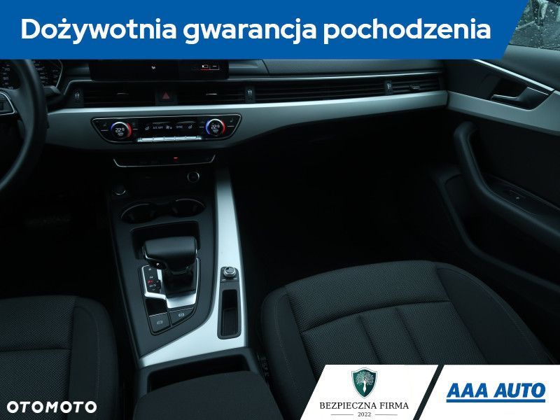 Audi A4 Limousine - 9