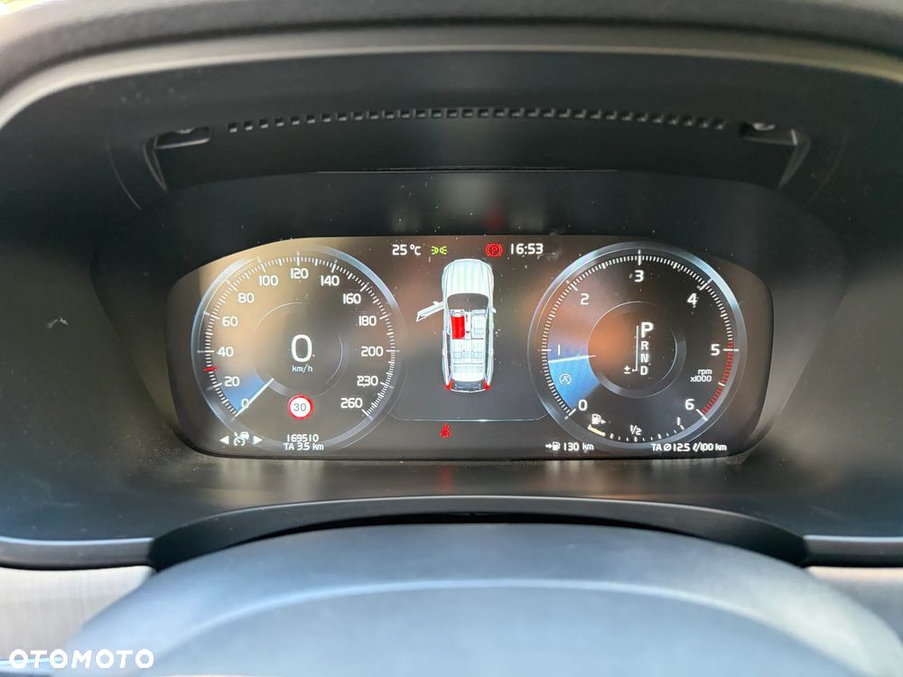 Volvo V90 D4 Momentum - 8