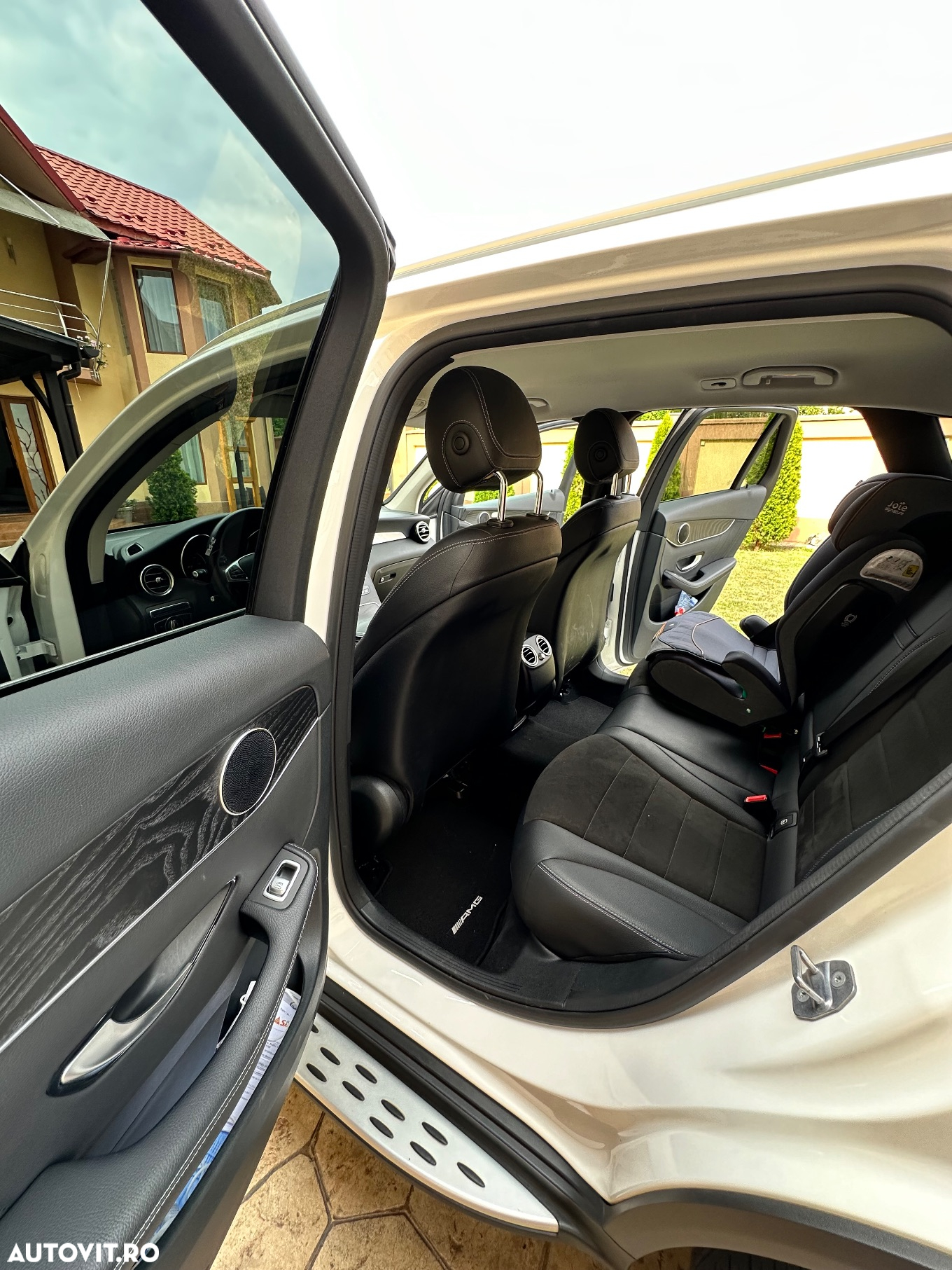Mercedes-Benz GLC 250 4Matic 9G-TRONIC AMG Line - 15