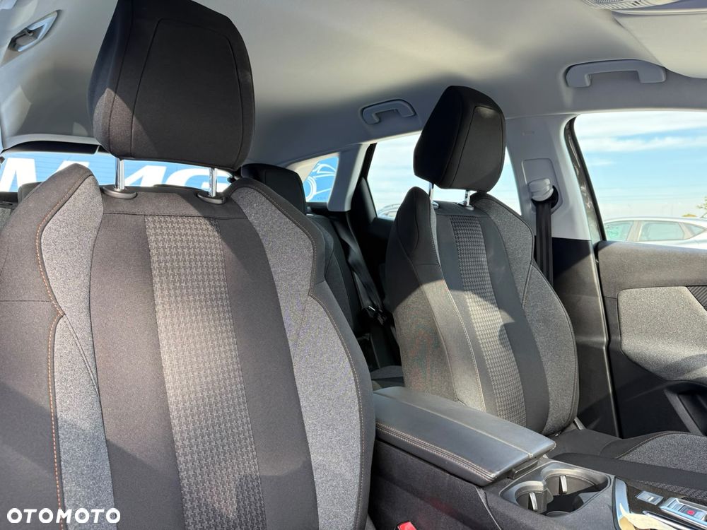 Peugeot 3008 BlueHDi 130 Stop & Start EAT8 Active - 18