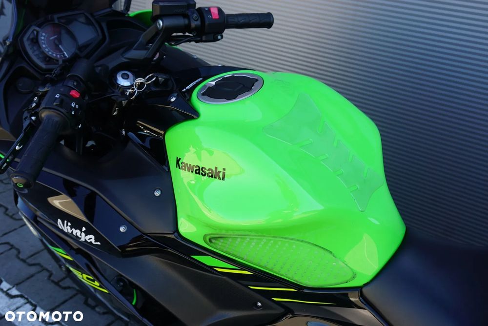 Kawasaki Ninja - 17