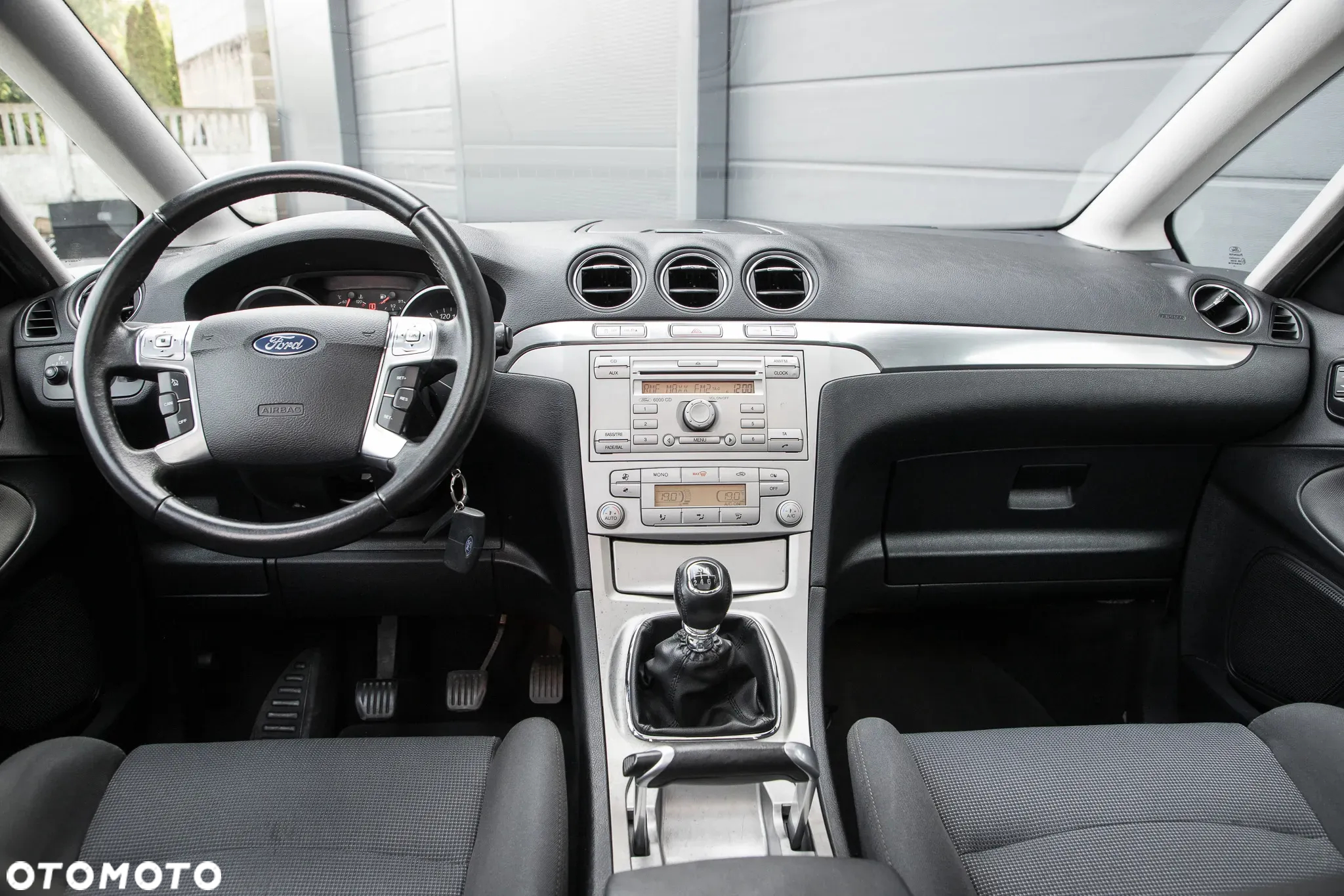 Ford S-Max - 26