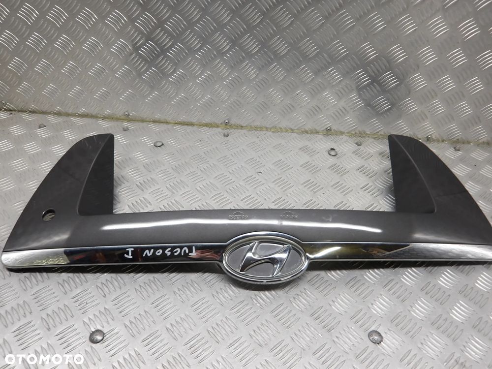 HYUNDAI TUCSON I 04-10 BLENDA KLAPY BAGAŻNIKA - 1