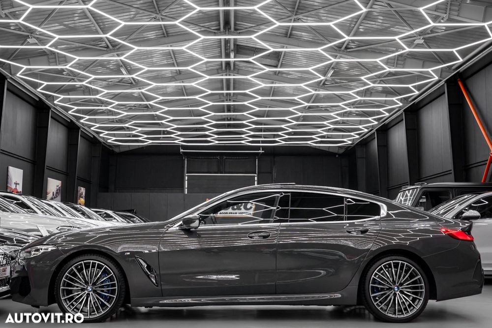 BMW Seria 8 840i xDrive AT - 31