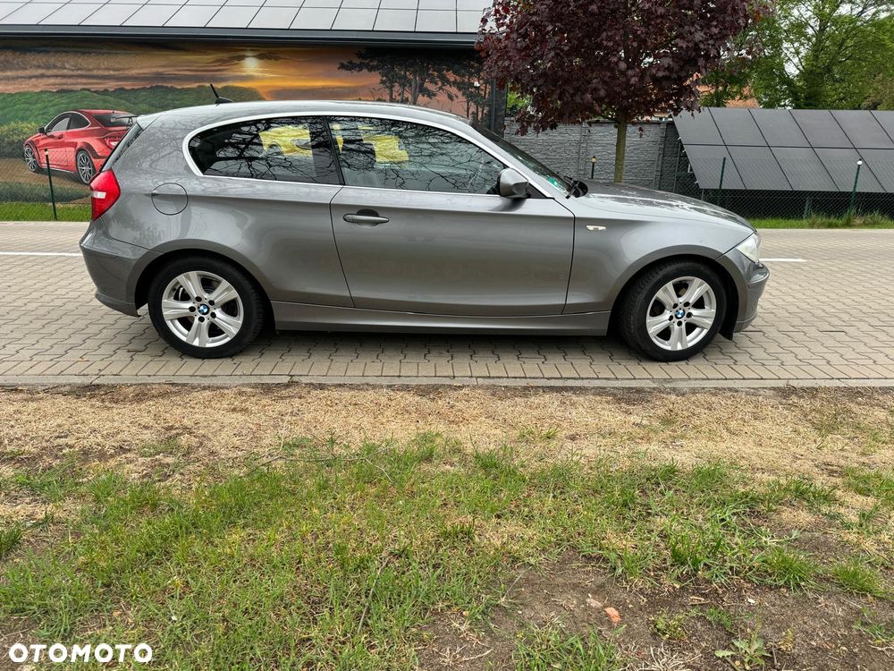 BMW Seria 1 118d - 8