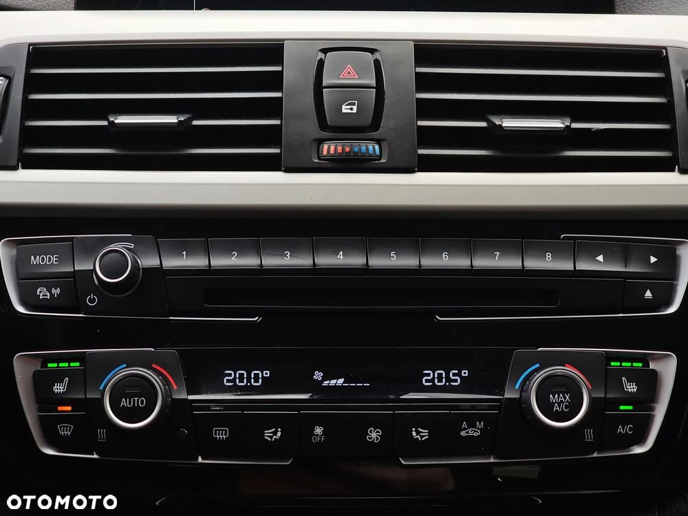 BMW Seria 3 320d Efficient Dynamics - 28