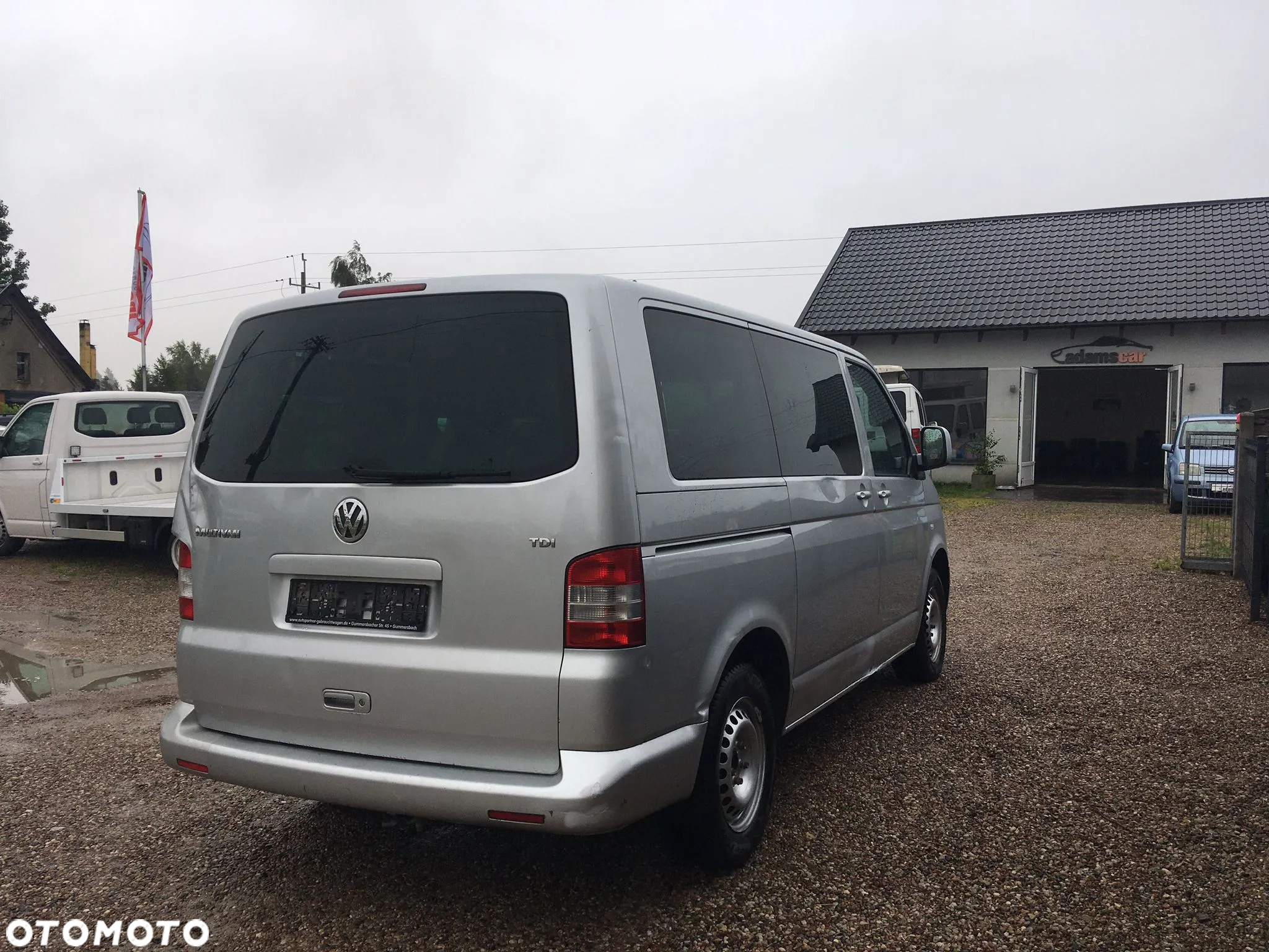 Volkswagen Multivan - 5