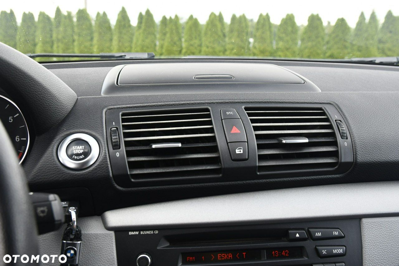 BMW Seria 1 - 25