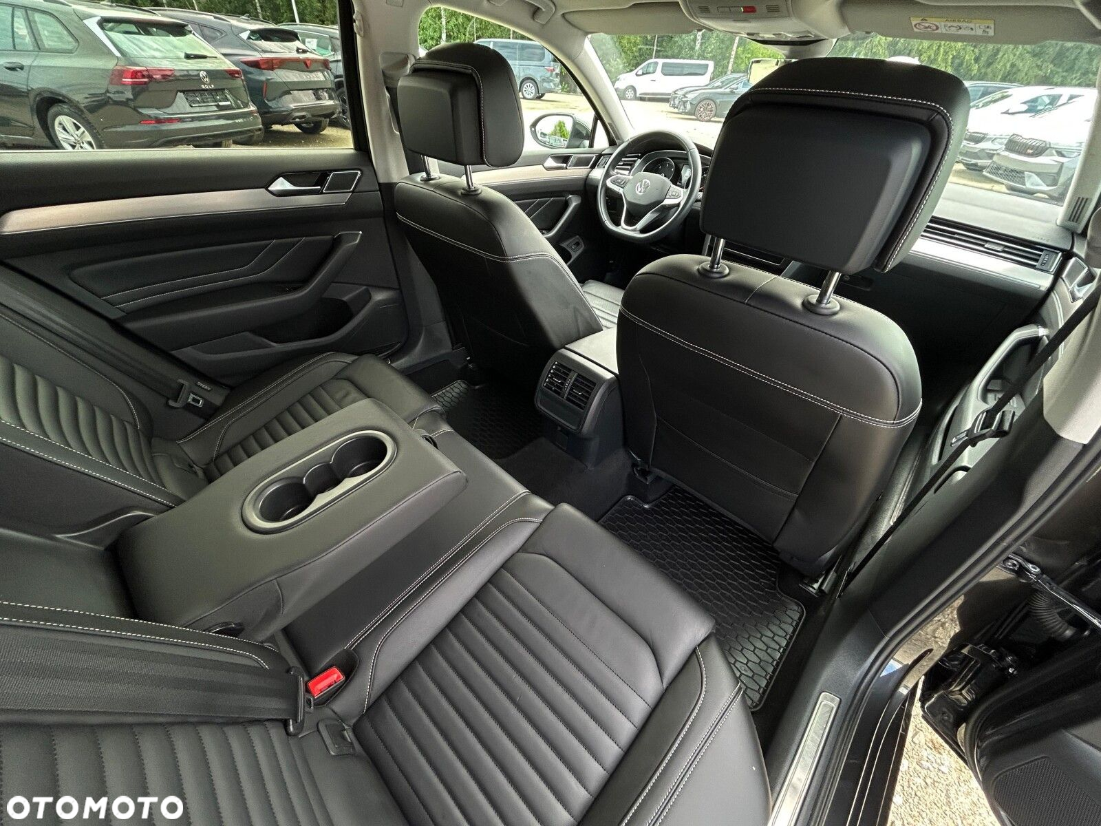 Volkswagen Passat 2.0 TDI EVO Elegance DSG - 9