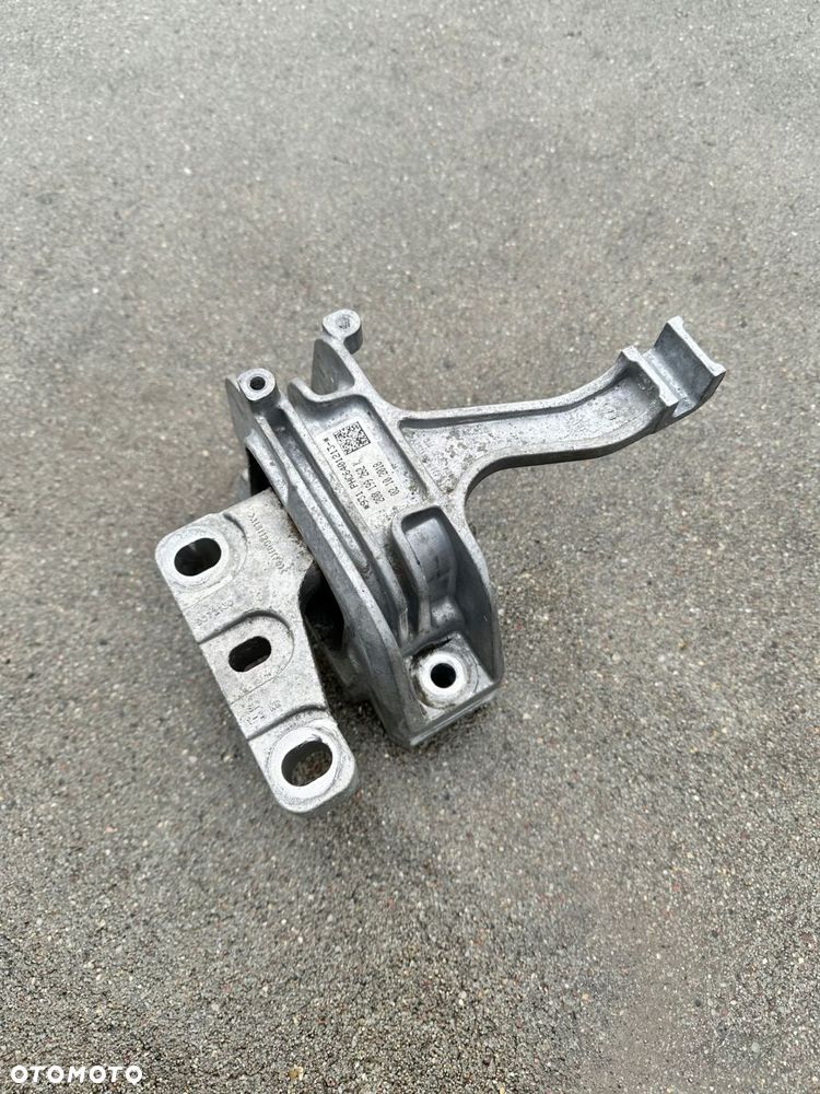 Łapa Poduszka Silnika VW Polo 2G 1.0 MPI Demontaż 2Q0199262K - 1